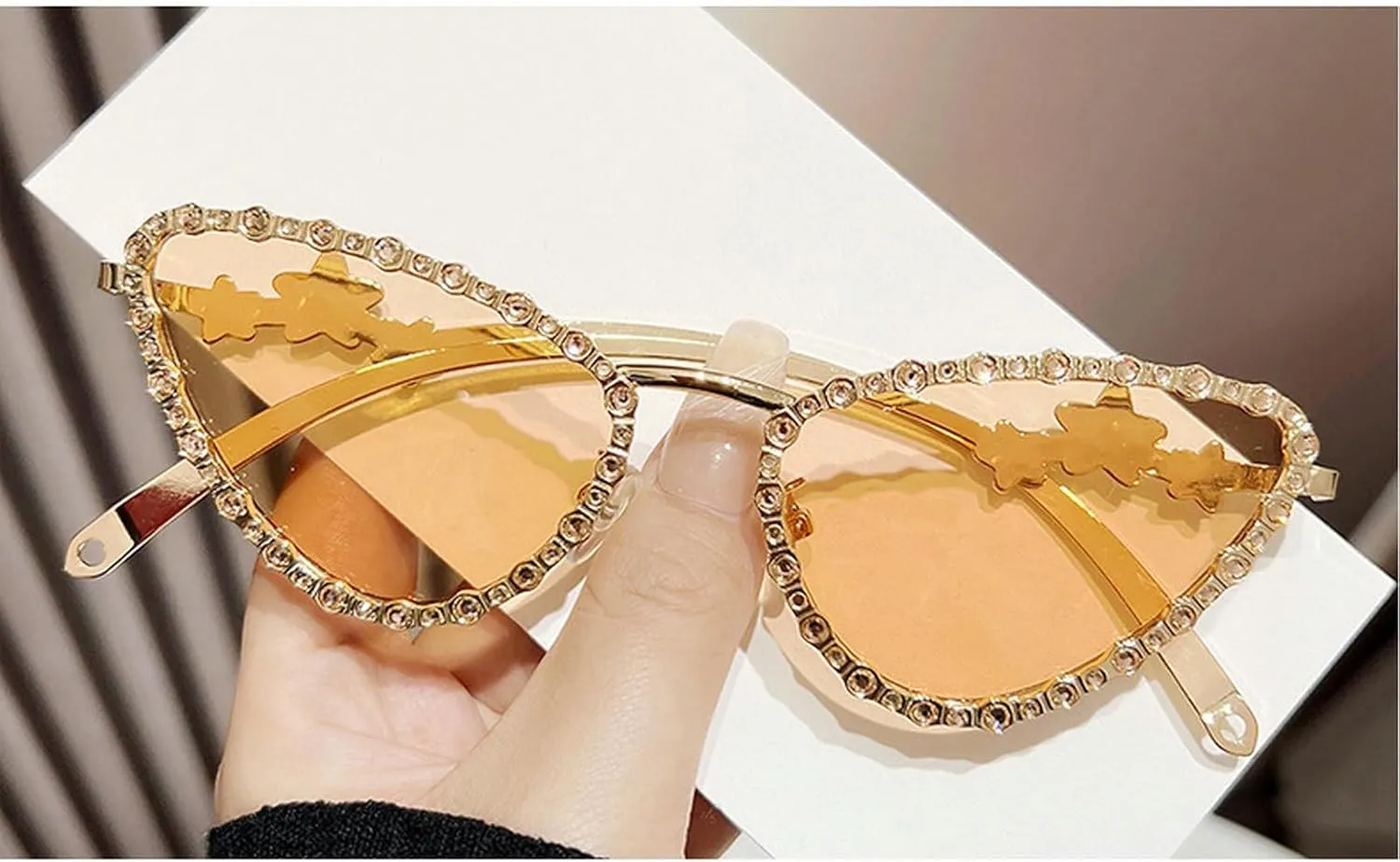 Diamond Sunglasses Women Retro Cat Eye Rhinestone Sun Glasses for Women Vintage Shades Female Sparkling Crystal Sunglasses