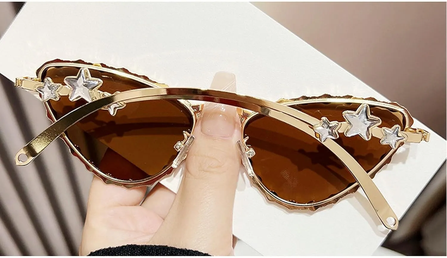Diamond Sunglasses Women Retro Cat Eye Rhinestone Sun Glasses for Women Vintage Shades Female Sparkling Crystal Sunglasses