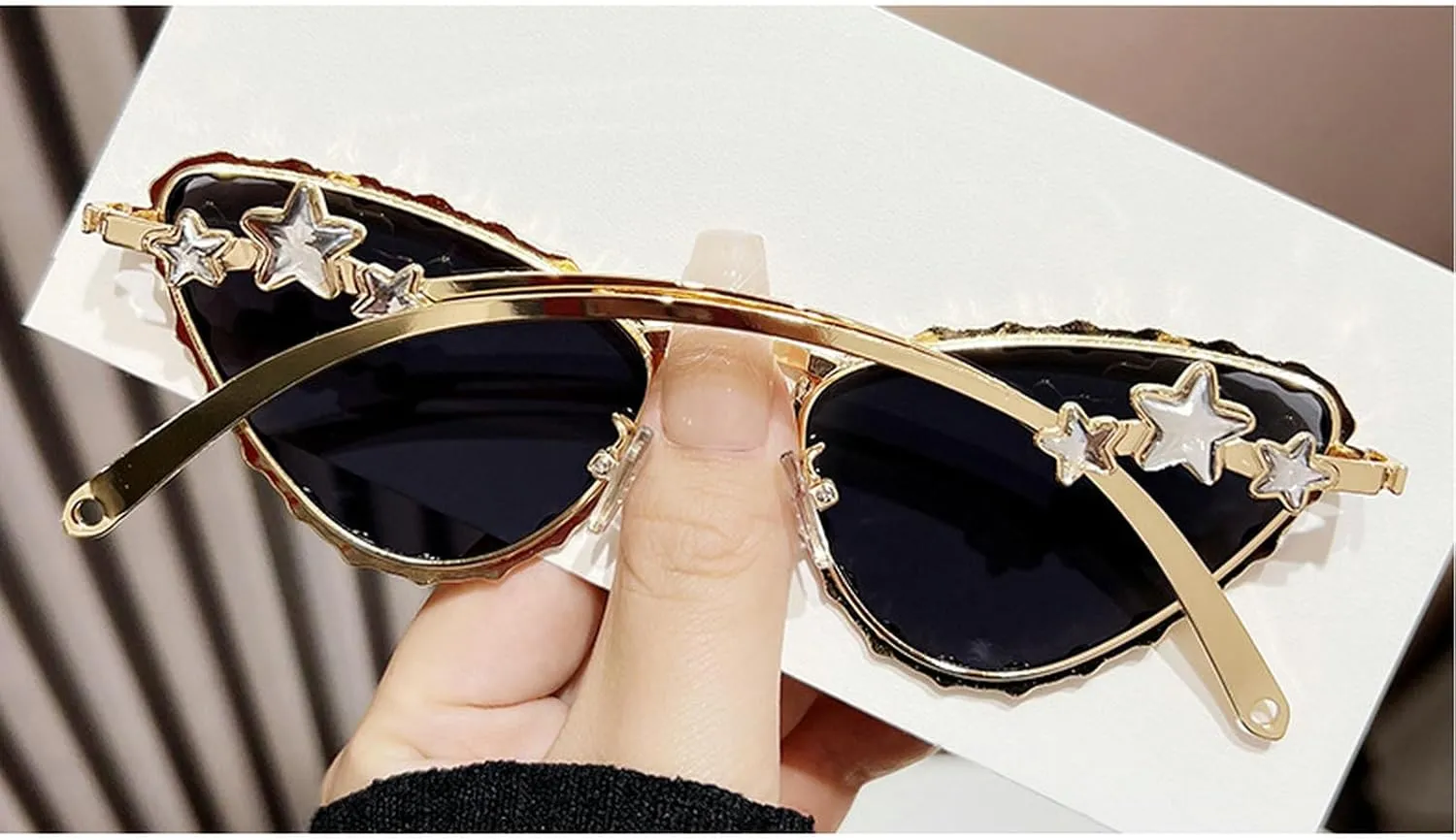 Diamond Sunglasses Women Retro Cat Eye Rhinestone Sun Glasses for Women Vintage Shades Female Sparkling Crystal Sunglasses