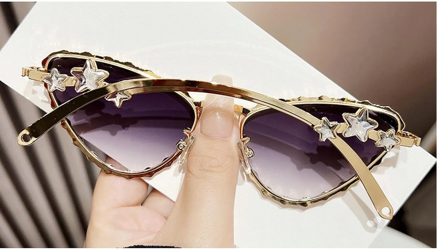 Diamond Sunglasses Women Retro Cat Eye Rhinestone Sun Glasses for Women Vintage Shades Female Sparkling Crystal Sunglasses