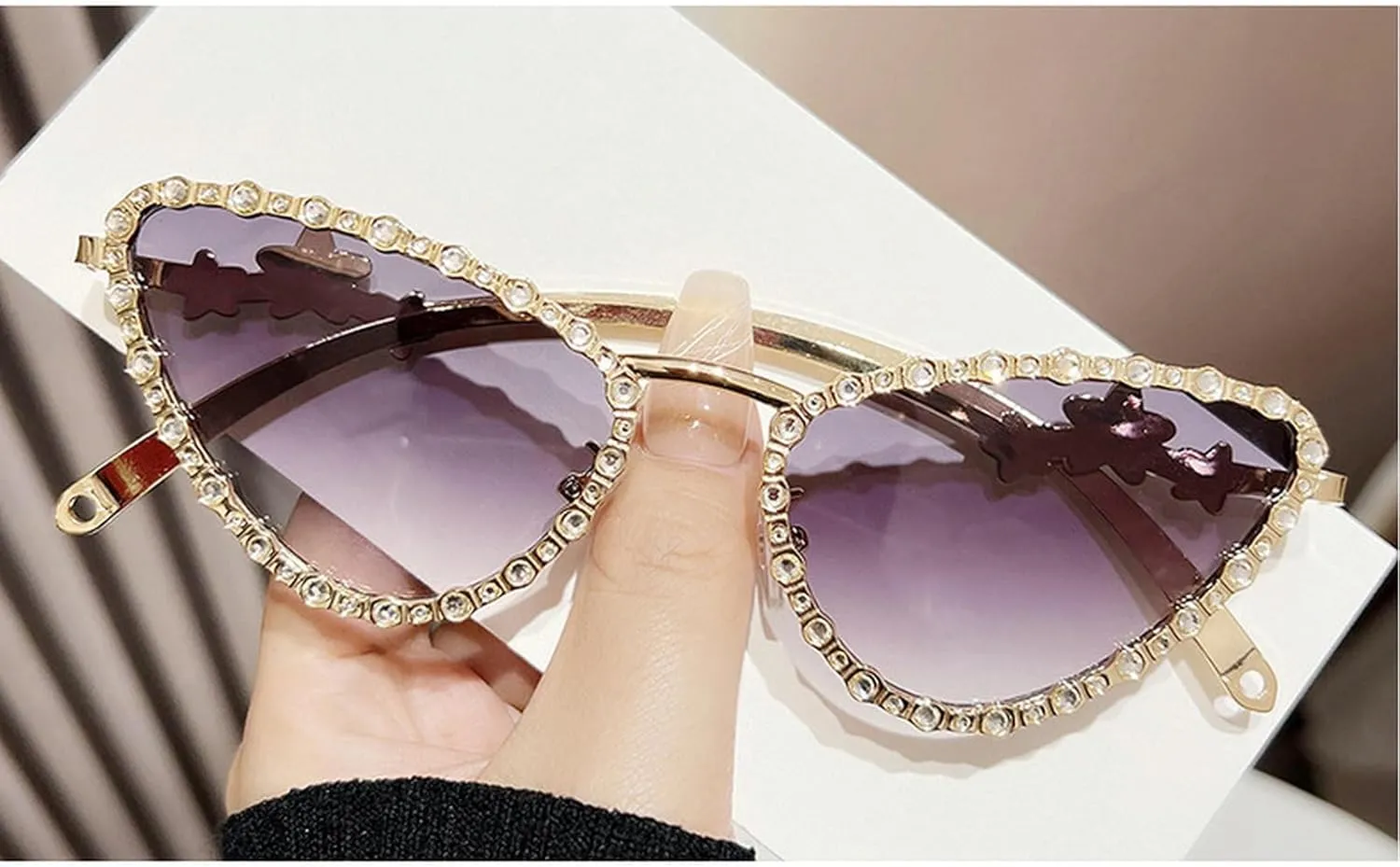 Diamond Sunglasses Women Retro Cat Eye Rhinestone Sun Glasses for Women Vintage Shades Female Sparkling Crystal Sunglasses