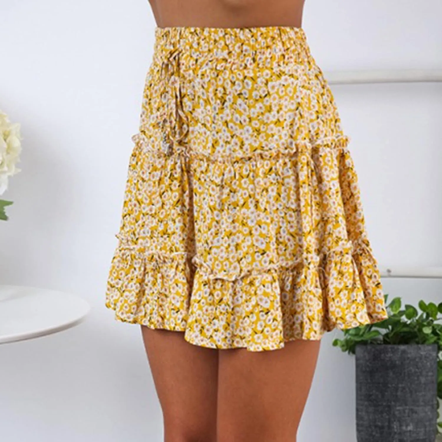 tuduoms Plus Size Mini Skirts Girls Floral Print Boho Skirt Cute High Waisted Pleated Skirt Women Summer Flowy Ruffle Skirt