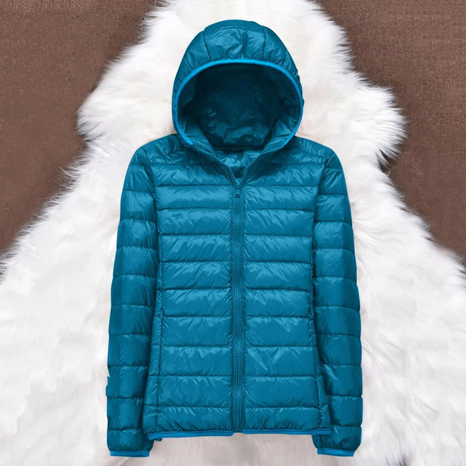 Women's Lightweight Jackets Zipper Hooded Packable Short Down Jackets Winter Quilted Puffer Outwear with Pockets
